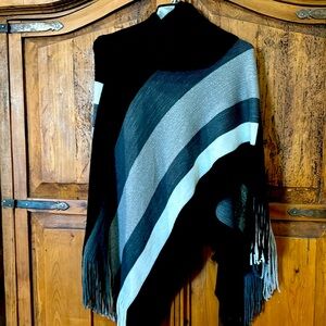 Turtle neck sweater shawl